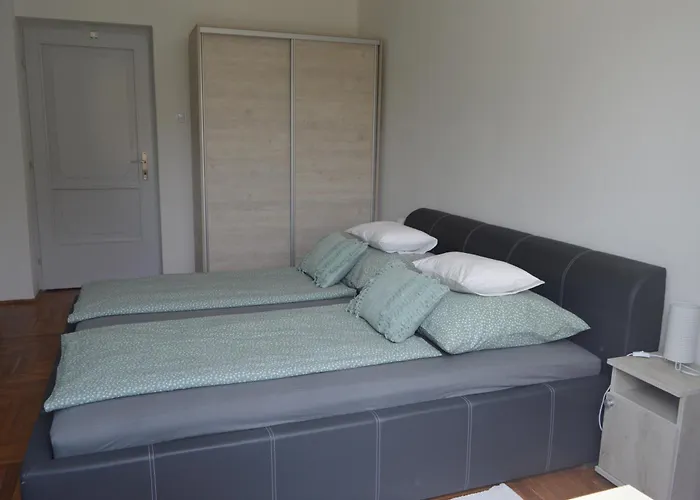 Csepp Nyaralohaz Medencevel Vakantiehuis